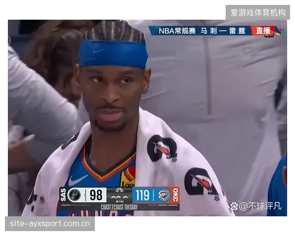 水晶宫后卫穆尼奥斯凭借攻防两端的全面数据，成为本赛季数据层面的最佳右后卫。